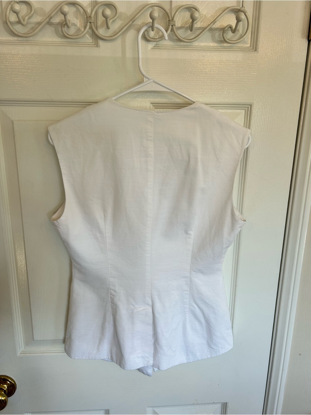 Future Collective Jeneé Naylor White Top with Yellow Tag - Picture 3 of 6